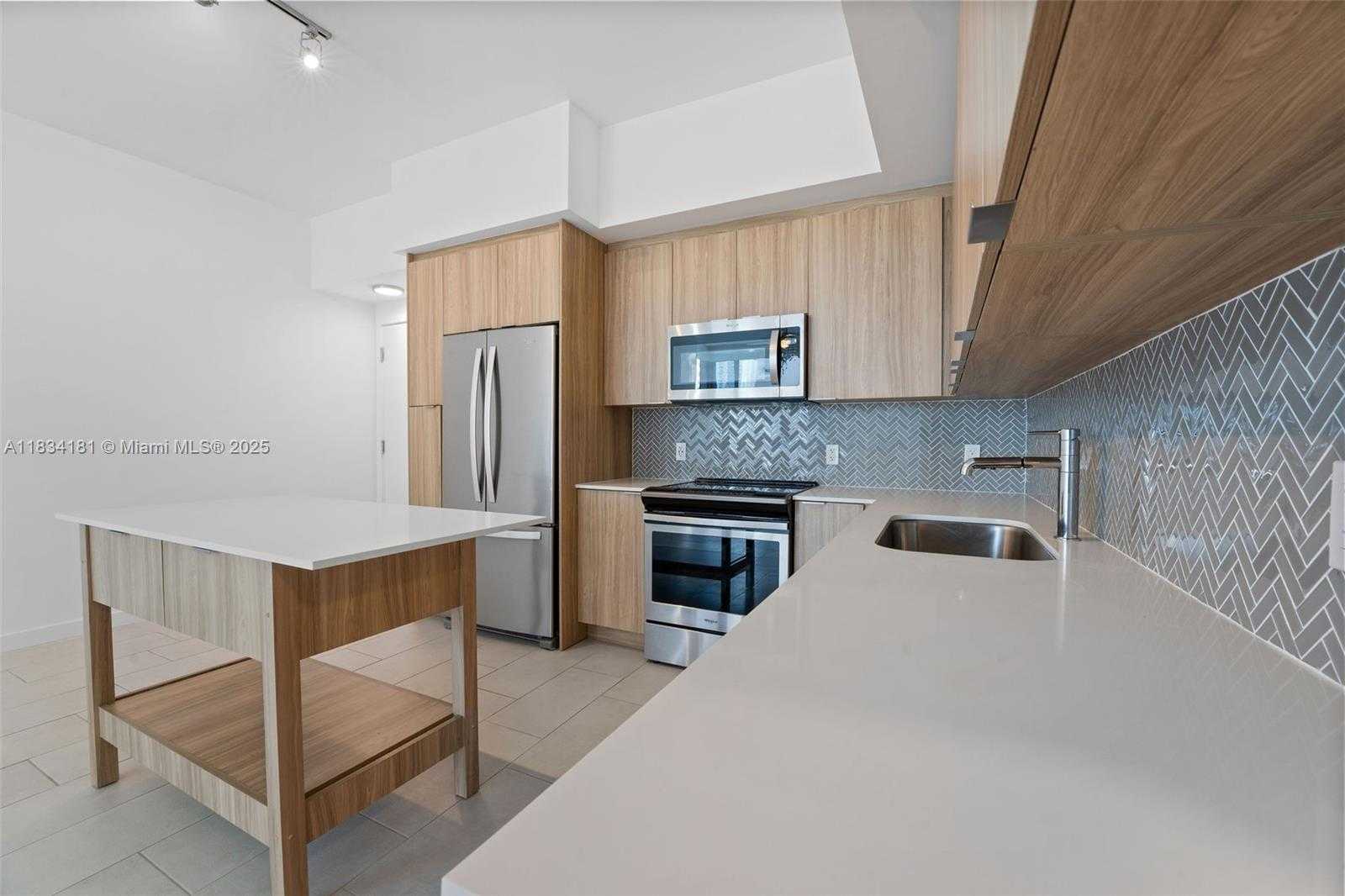 Small Image of 2150 NORTH BAYSHORE DR #0709, Miami Number 5