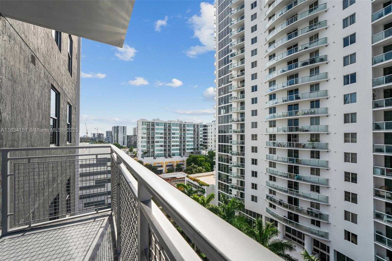 Small Image of 2150 NORTH BAYSHORE DR #0709, Miami Number 9