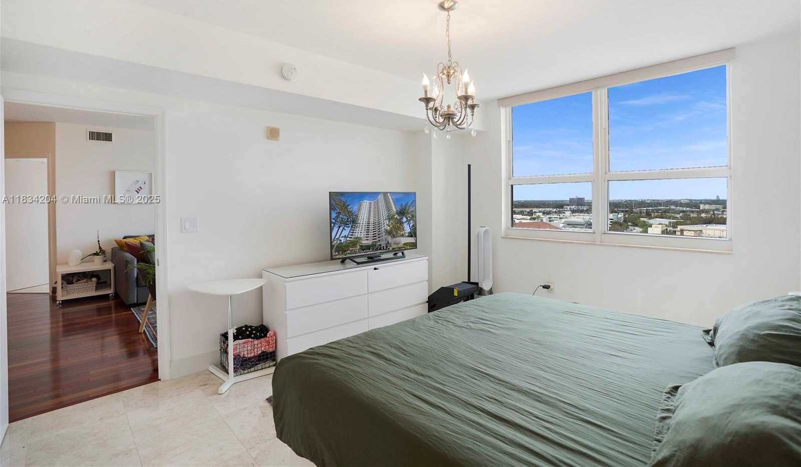 Small Image of 19501 WEST COUNTRY CLUB DR #1610, Aventura Number 15