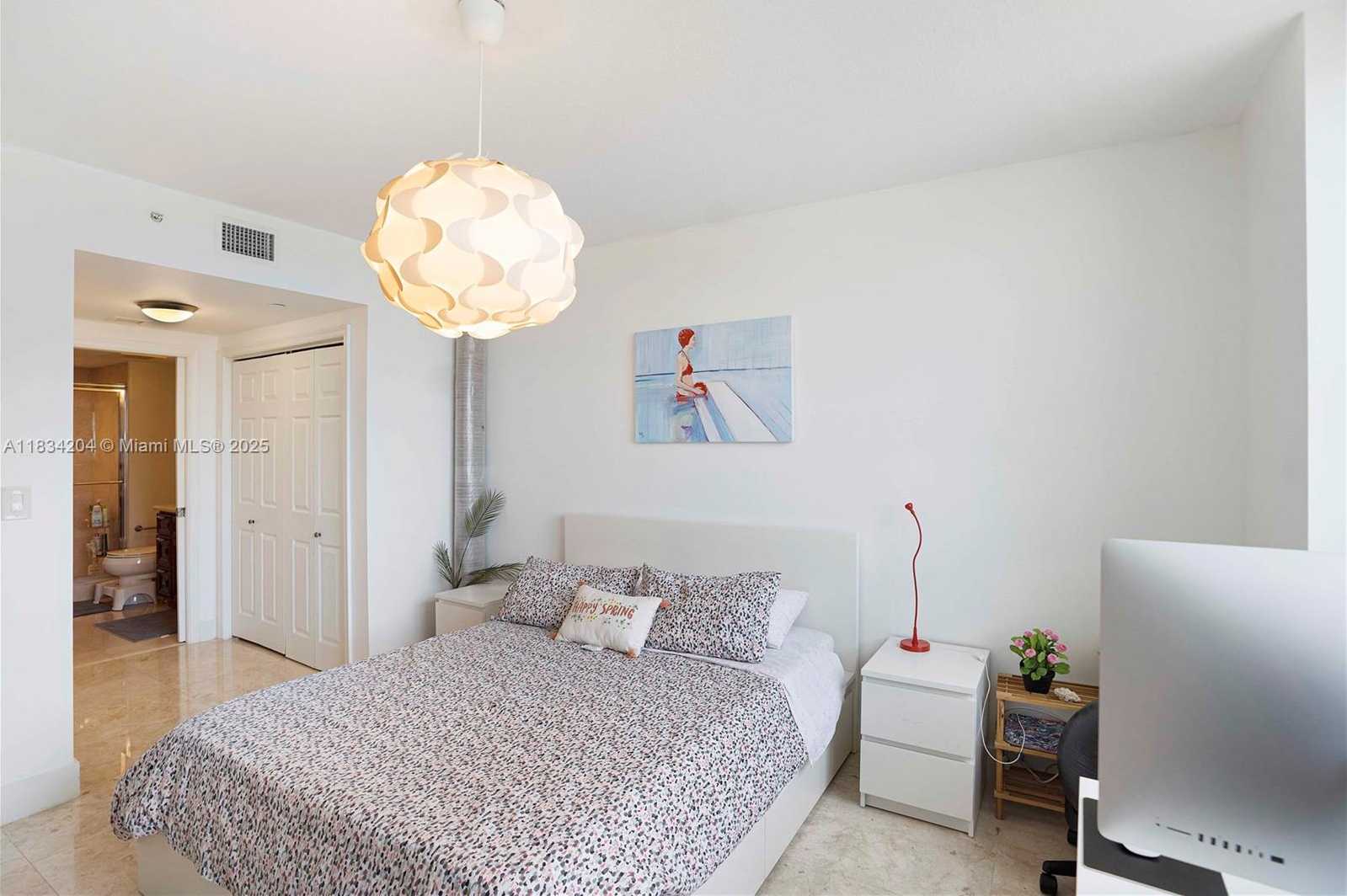 Small Image of 19501 WEST COUNTRY CLUB DR #1610, Aventura Number 20
