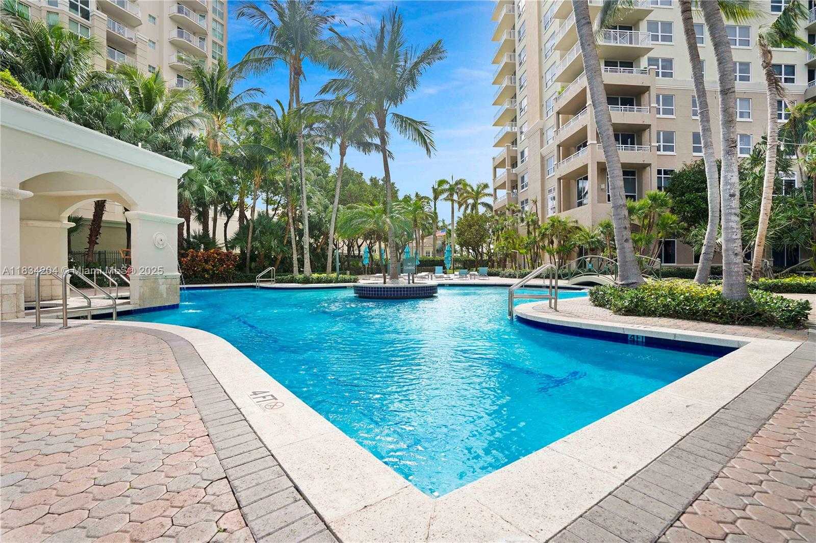 Small Image of 19501 WEST COUNTRY CLUB DR #1610, Aventura Number 36