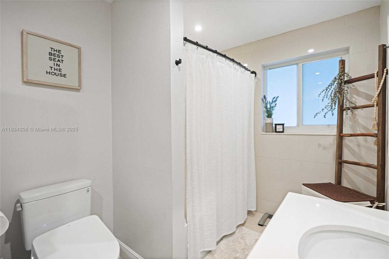 Small Image of 3472 NORTH EAST 18TH AVE #3472, Oakland Park Number 19