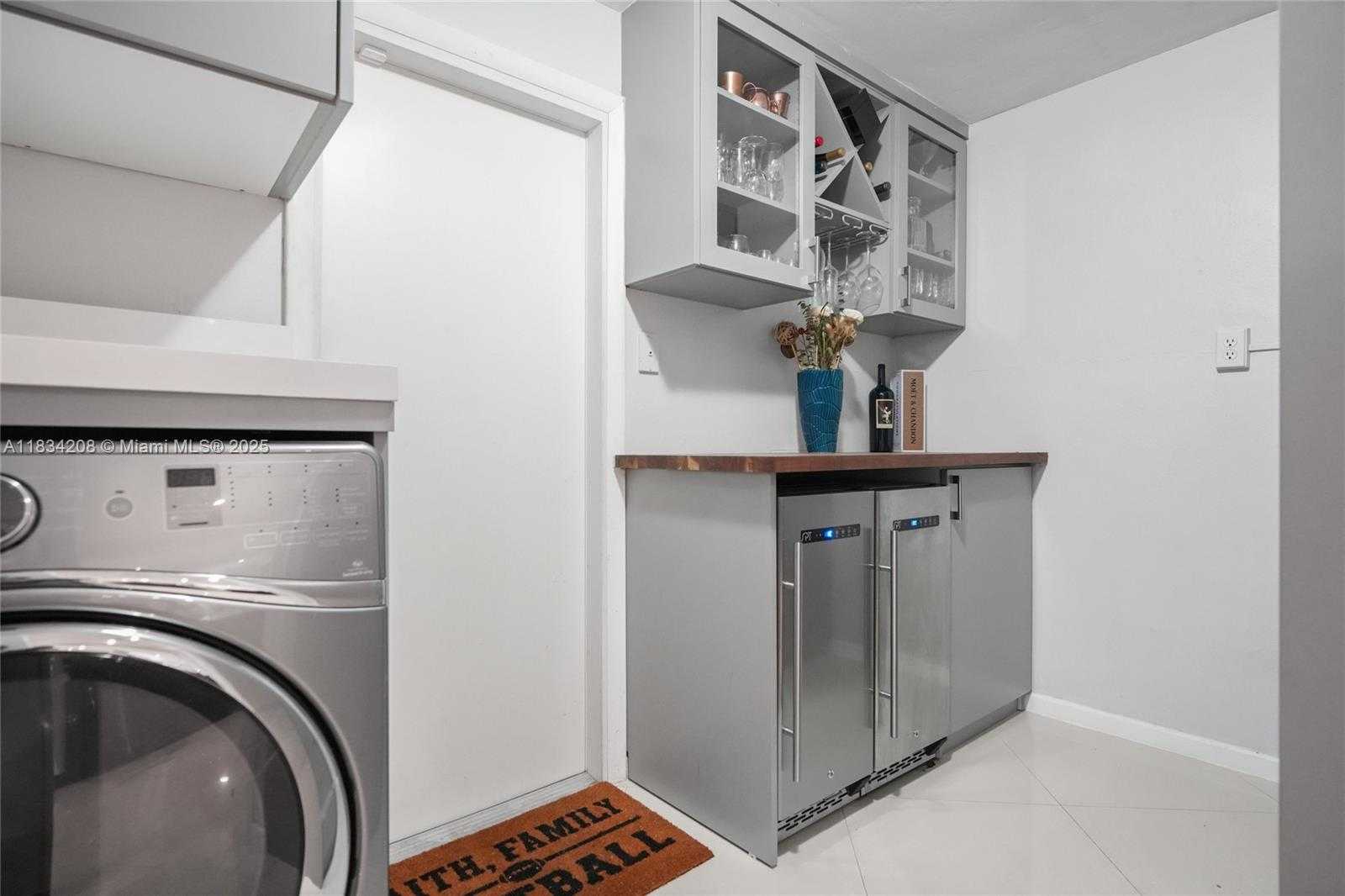 Small Image of 3472 NORTH EAST 18TH AVE #3472, Oakland Park Number 26