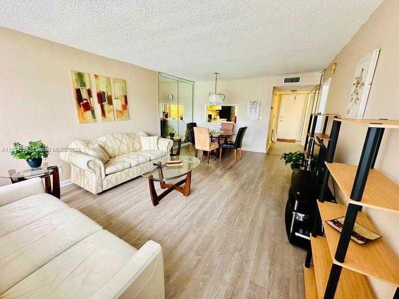 Small Image of 330 SOUTH EAST 2ND ST #204G, Hallandale Beach Number 3