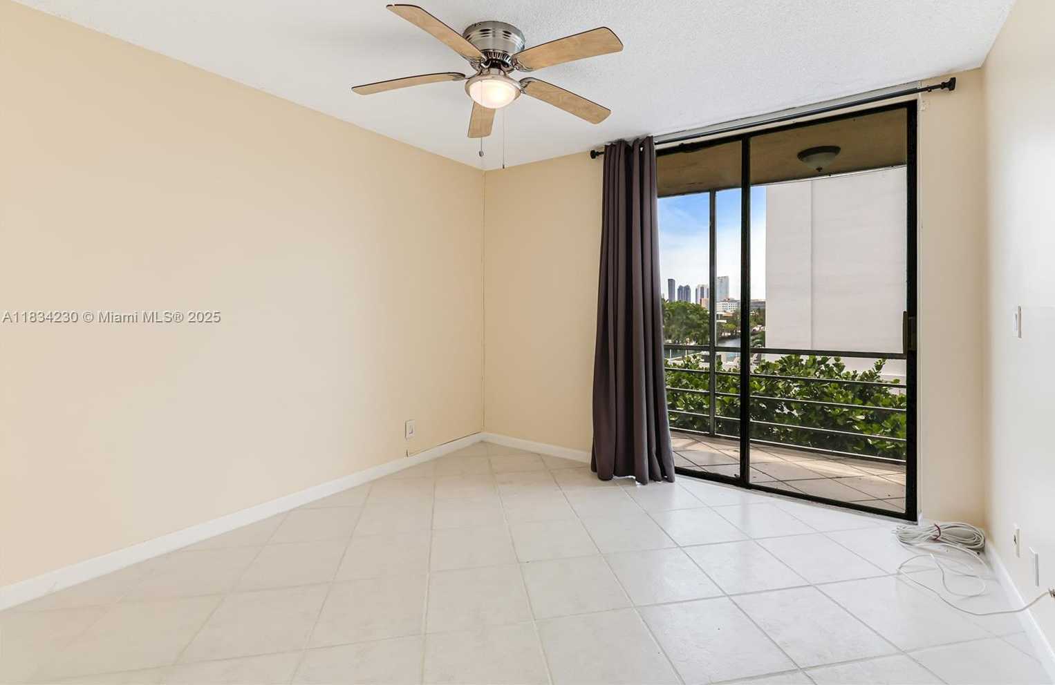 Small Image of 2821 NORTH MIAMI BEACH BLVD #3R, North Miami Beach Number 17