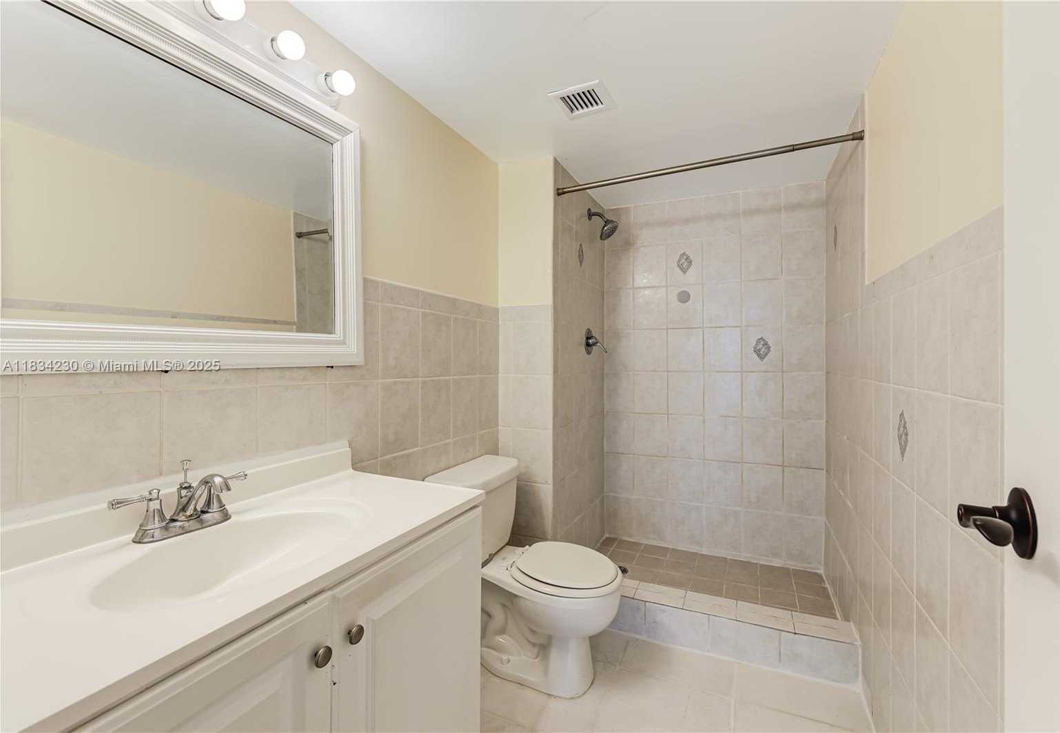 Small Image of 2821 NORTH MIAMI BEACH BLVD #3R, North Miami Beach Number 19