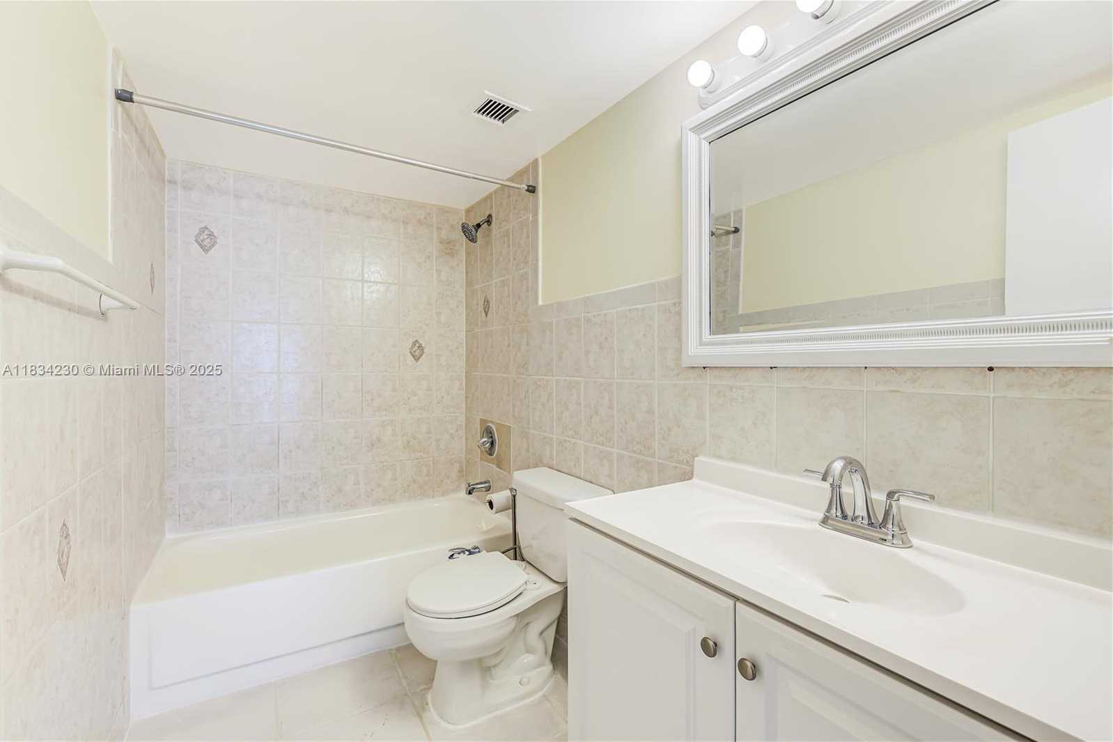Small Image of 2821 NORTH MIAMI BEACH BLVD #3R, North Miami Beach Number 22