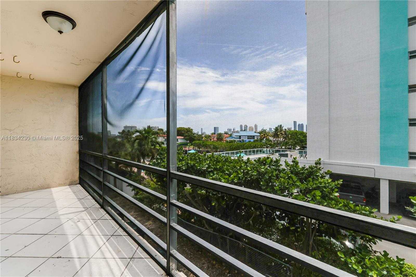 Small Image of 2821 NORTH MIAMI BEACH BLVD #3R, North Miami Beach Number 23