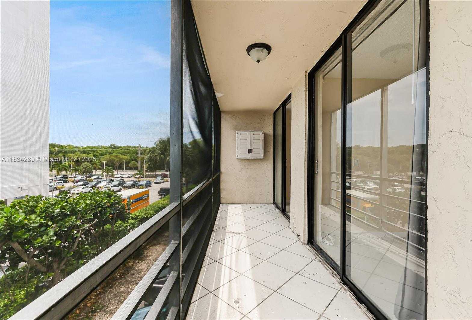 Small Image of 2821 NORTH MIAMI BEACH BLVD #3R, North Miami Beach Number 26