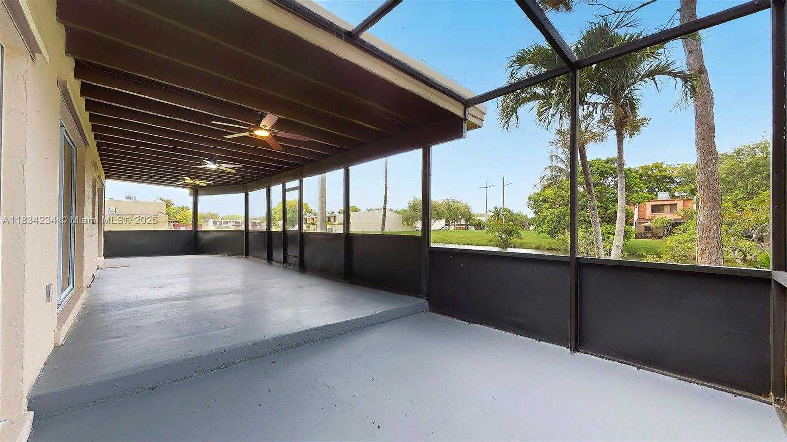 Small Image of 10251 SOUTH WEST 80TH ST, Miami Number 27