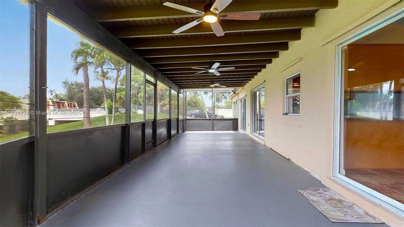 Small Image of 10251 SOUTH WEST 80TH ST, Miami Number 28