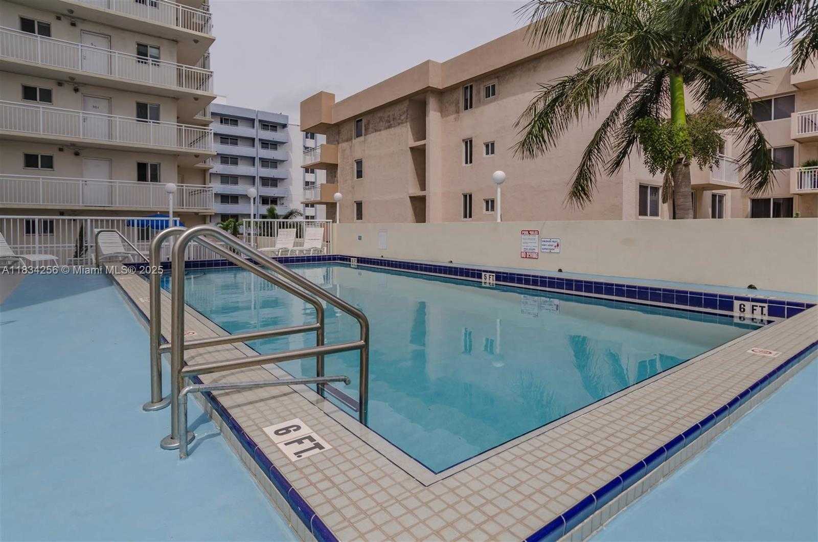 Small Image of 1345 LINCOLN RD #1202, Miami Beach Number 16