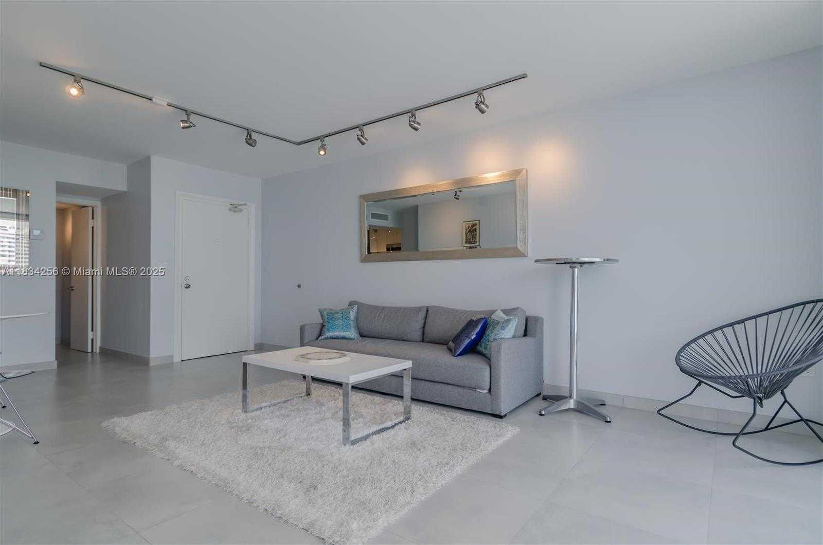 Small Image of 1345 LINCOLN RD #1202, Miami Beach Number 3