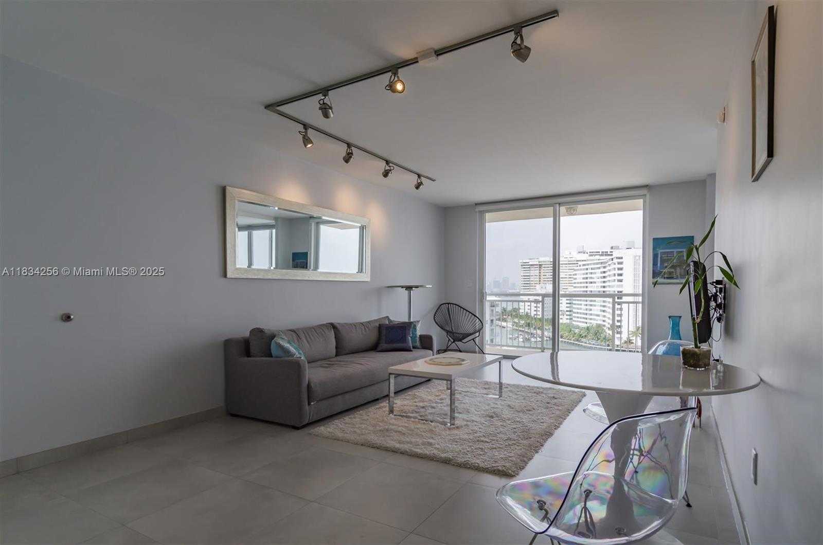 Small Image of 1345 LINCOLN RD #1202, Miami Beach Number 4