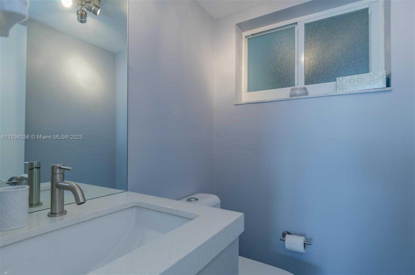 Small Image of 1345 LINCOLN RD #1202, Miami Beach Number 8