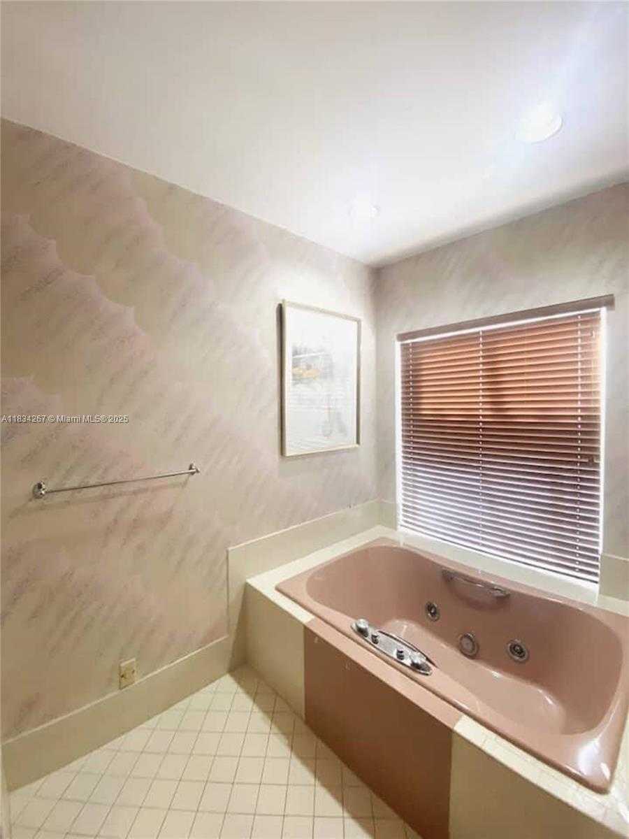 Small Image of 1134 HARRISON ST #1134, Hollywood Number 19