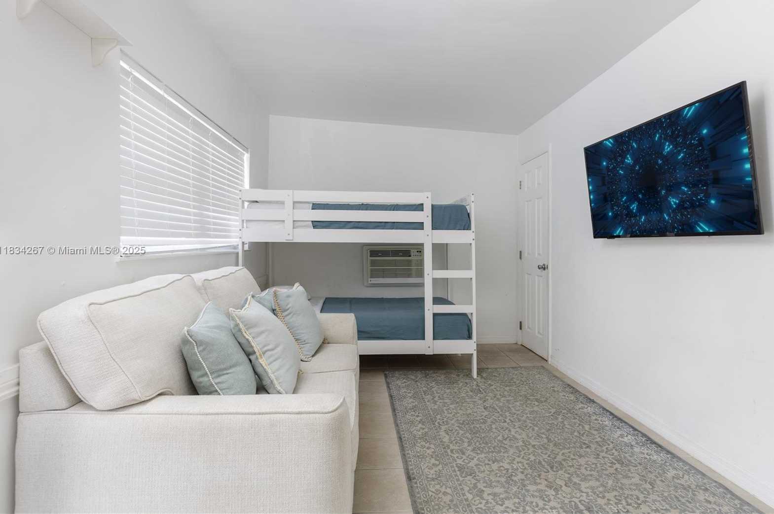 Small Image of 1134 HARRISON ST #1134, Hollywood Number 6