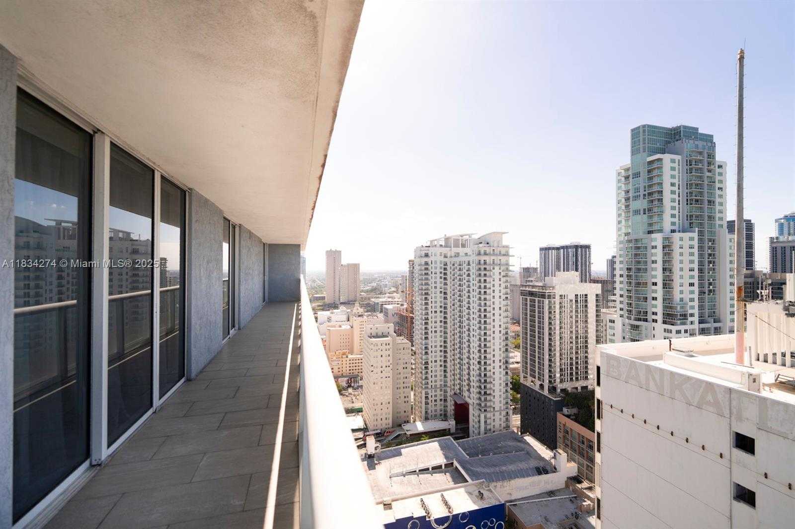 Small Image of 50 BISCAYNE BLVD #3702, Miami Number 6