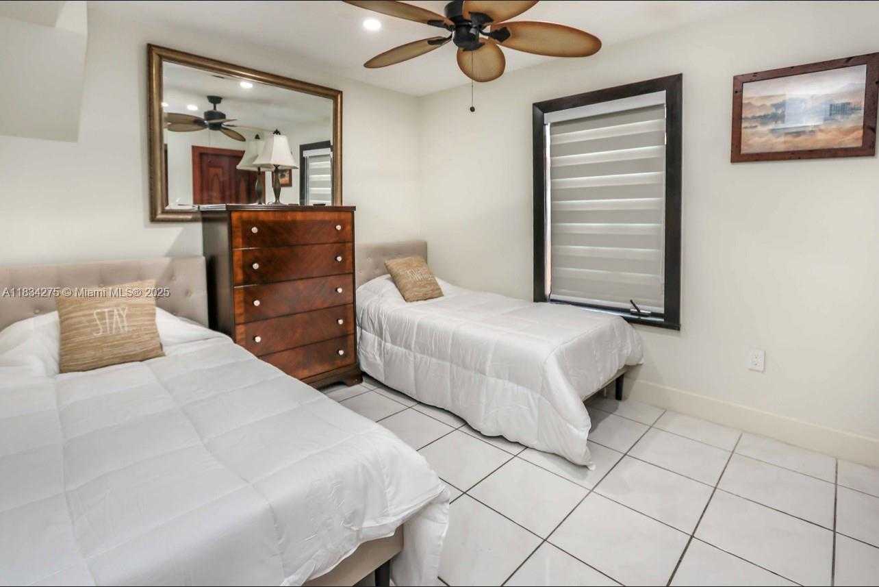 Small Image of 6528 SOUTH WEST 30TH ST #1, Miami Number 15