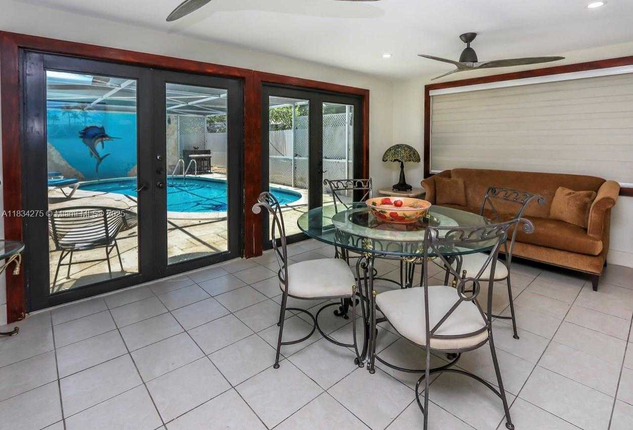 Small Image of 6528 SOUTH WEST 30TH ST #1, Miami Number 16