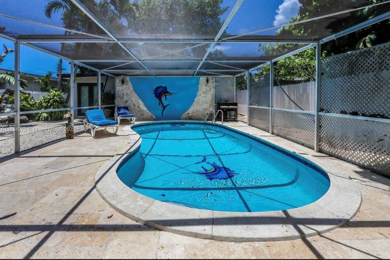 Small Image of 6528 SOUTH WEST 30TH ST #1, Miami Number 17