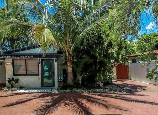 Small Image of 6528 SOUTH WEST 30TH ST #1, Miami Number 3
