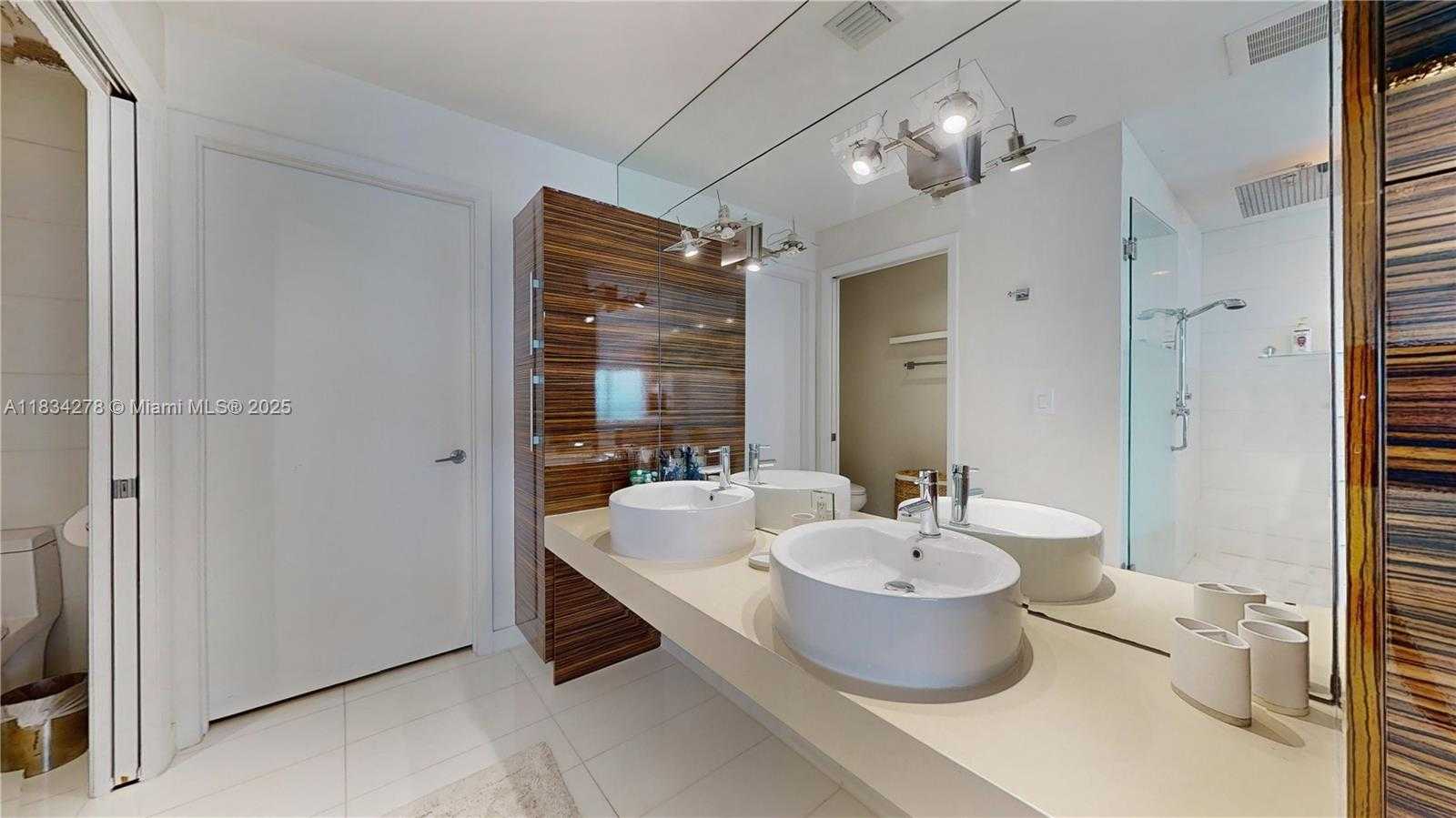 Small Image of 2020 NORTH BAYSHORE DR #2801, Miami Number 18