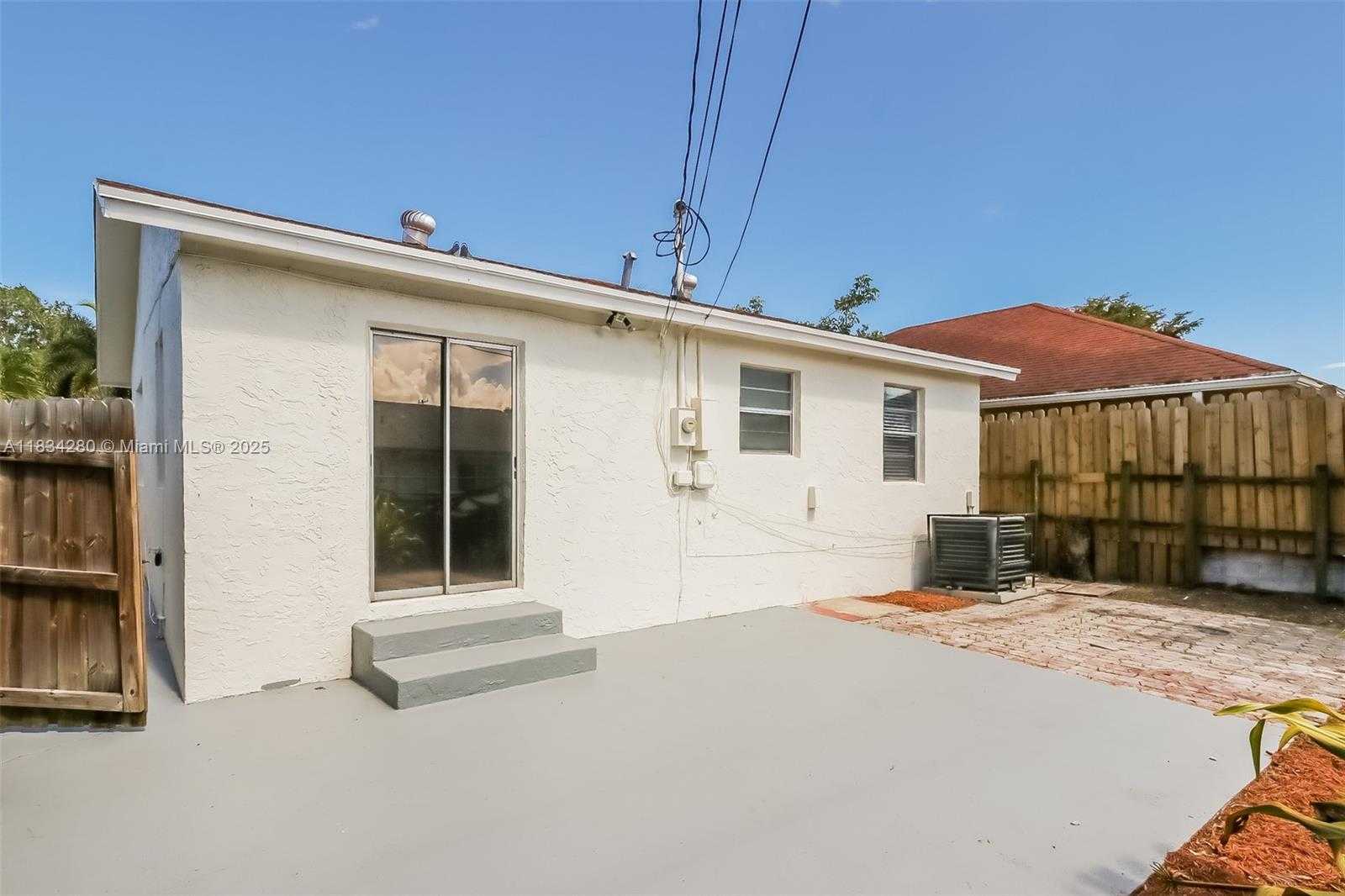 Small Image of 617 S A ST, Lake Worth Number 14