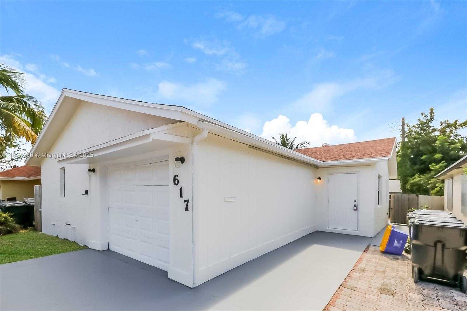 Small Image of 617 S A ST, Lake Worth Number 2