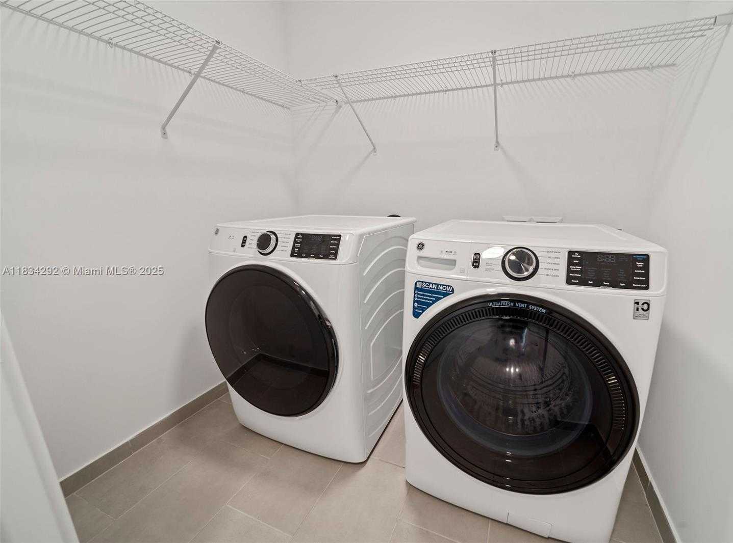 Small Image of 2150 NORTH BAYSHORE DR #2409, Miami Number 17