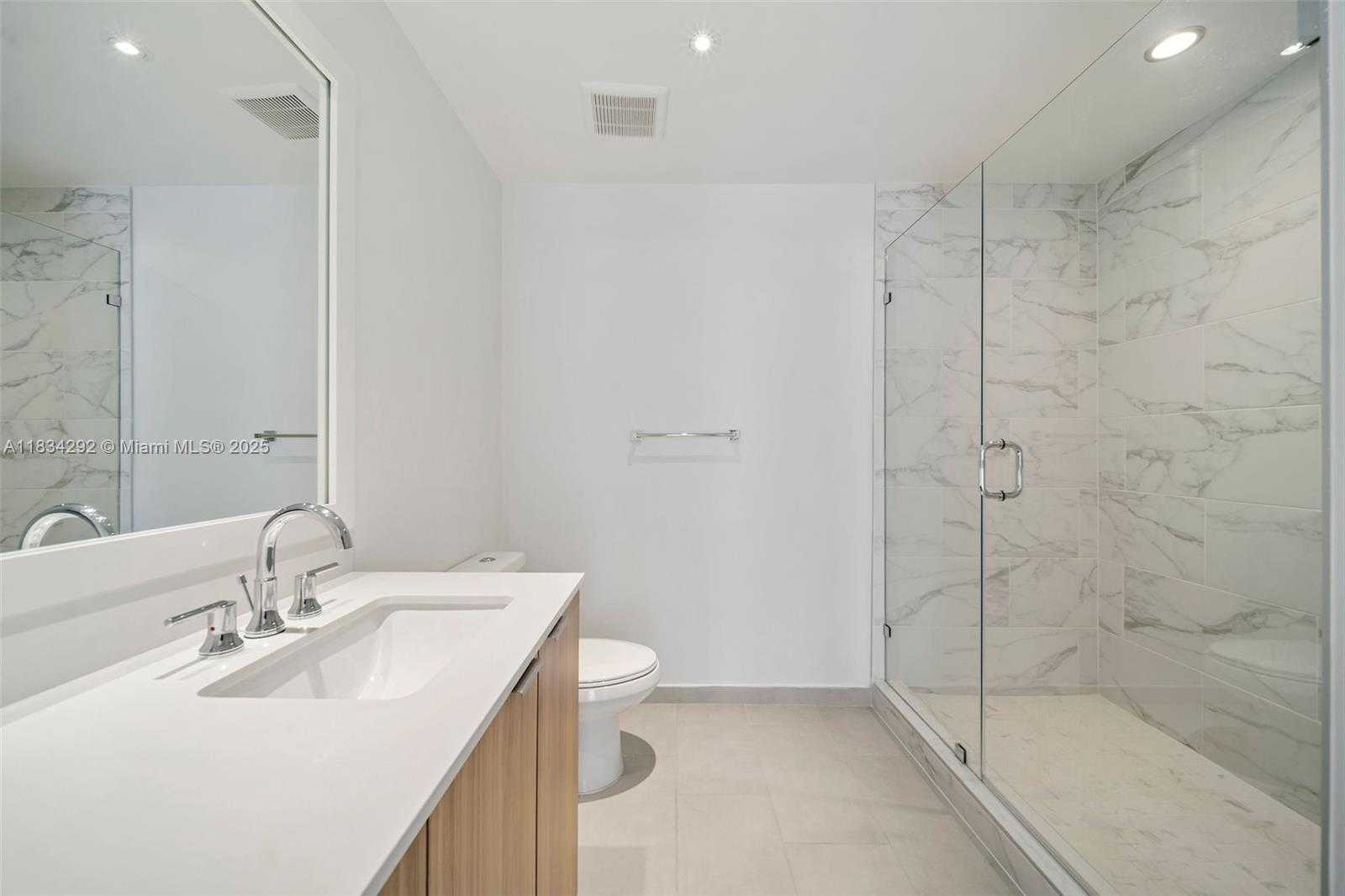 Small Image of 2150 NORTH BAYSHORE DR #2409, Miami Number 23