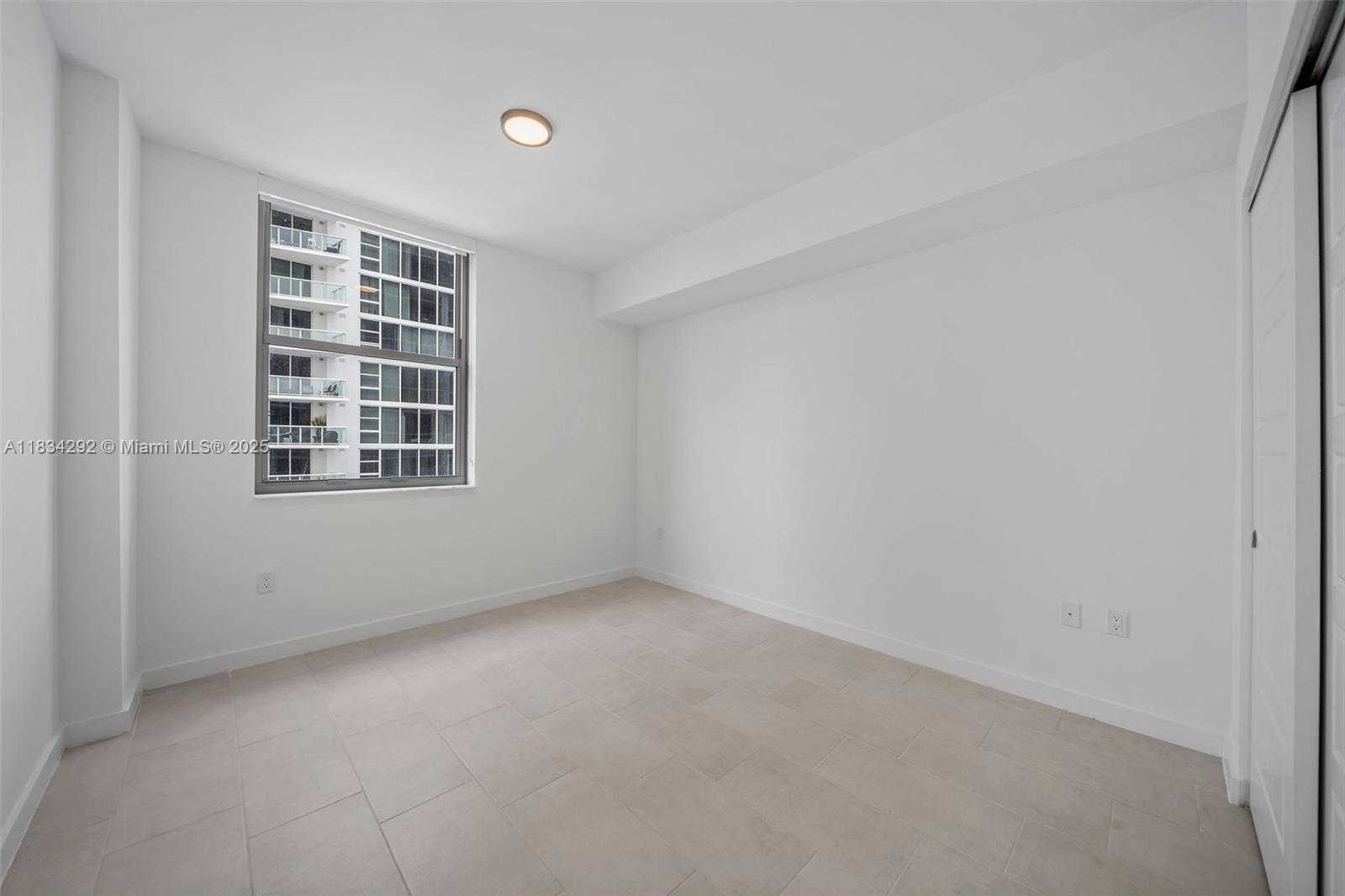 Small Image of 2150 NORTH BAYSHORE DR #2409, Miami Number 26