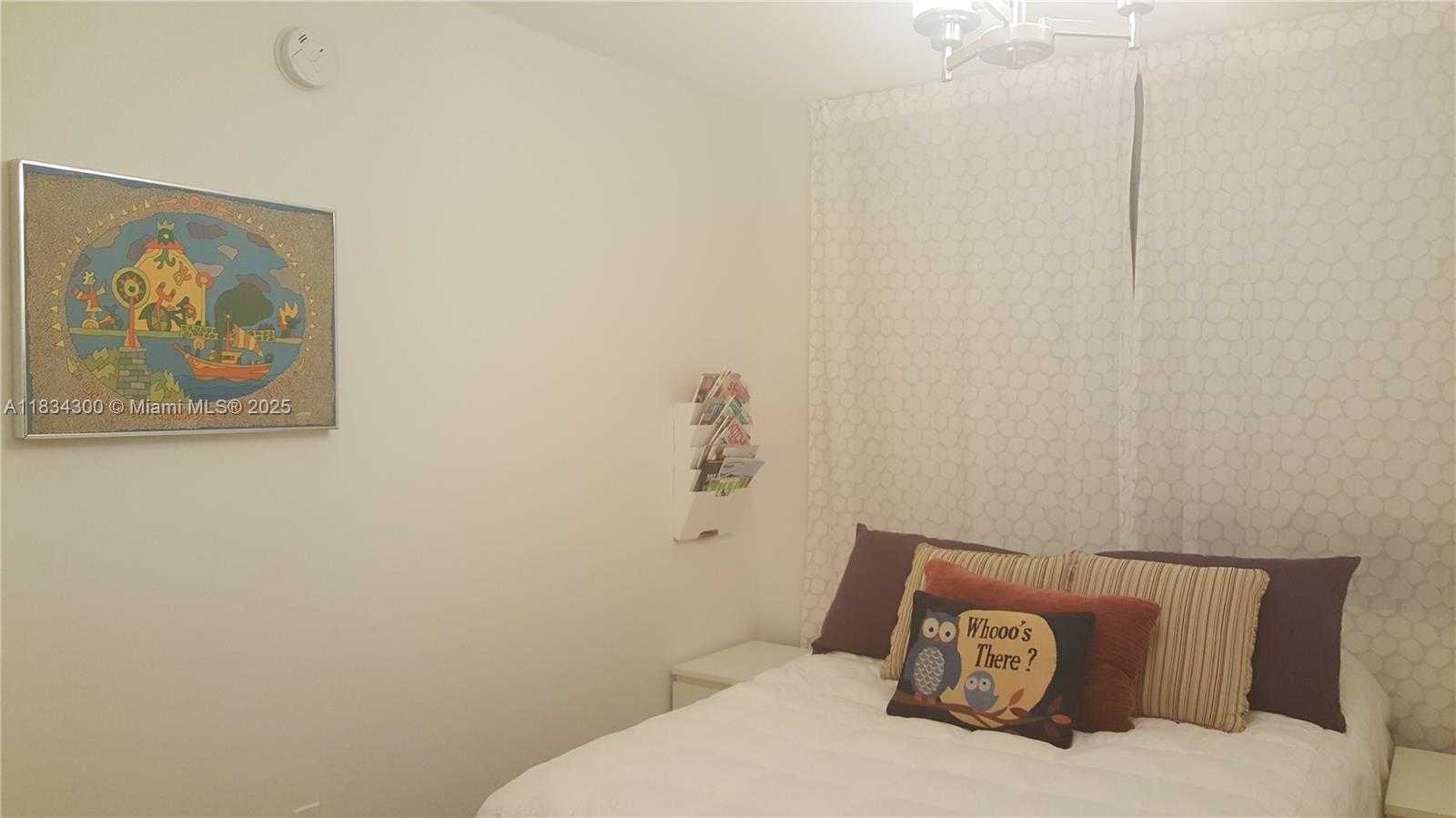 Small Image of 1075 93RD ST #206, Bay Harbor Islands Number 25