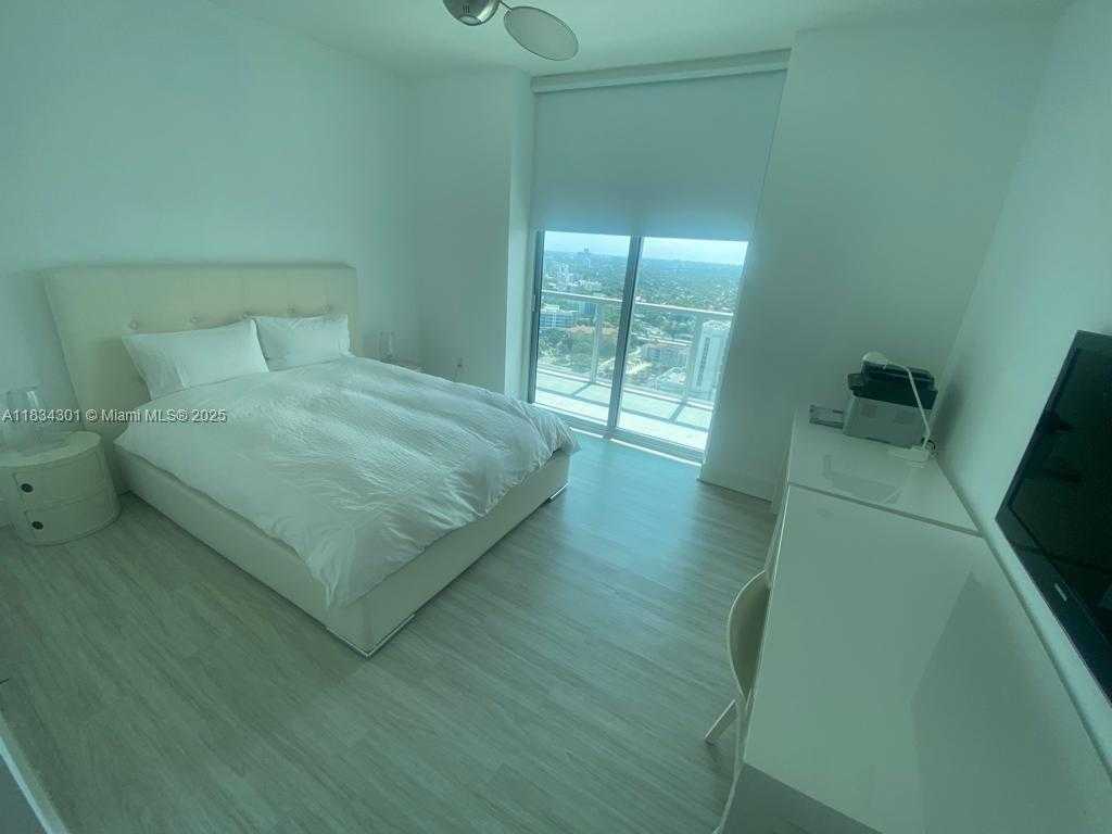 Small Image of 79 SOUTH WEST 12TH ST #3312-S, Miami Number 5