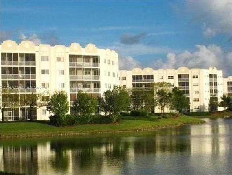 Small Image of Doral Number 2