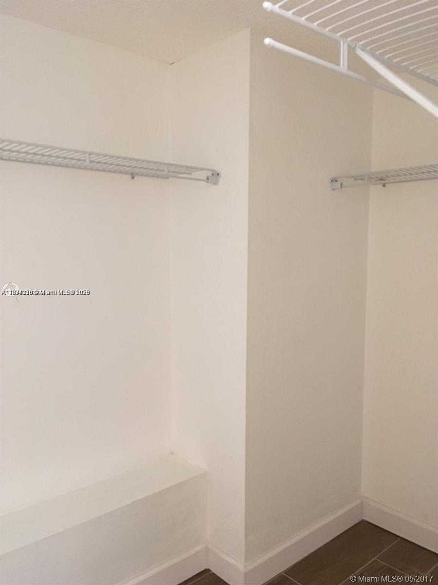 Small Image of 1300 NORTH EAST MIAMI GARDENS DR #917E, Miami Number 10