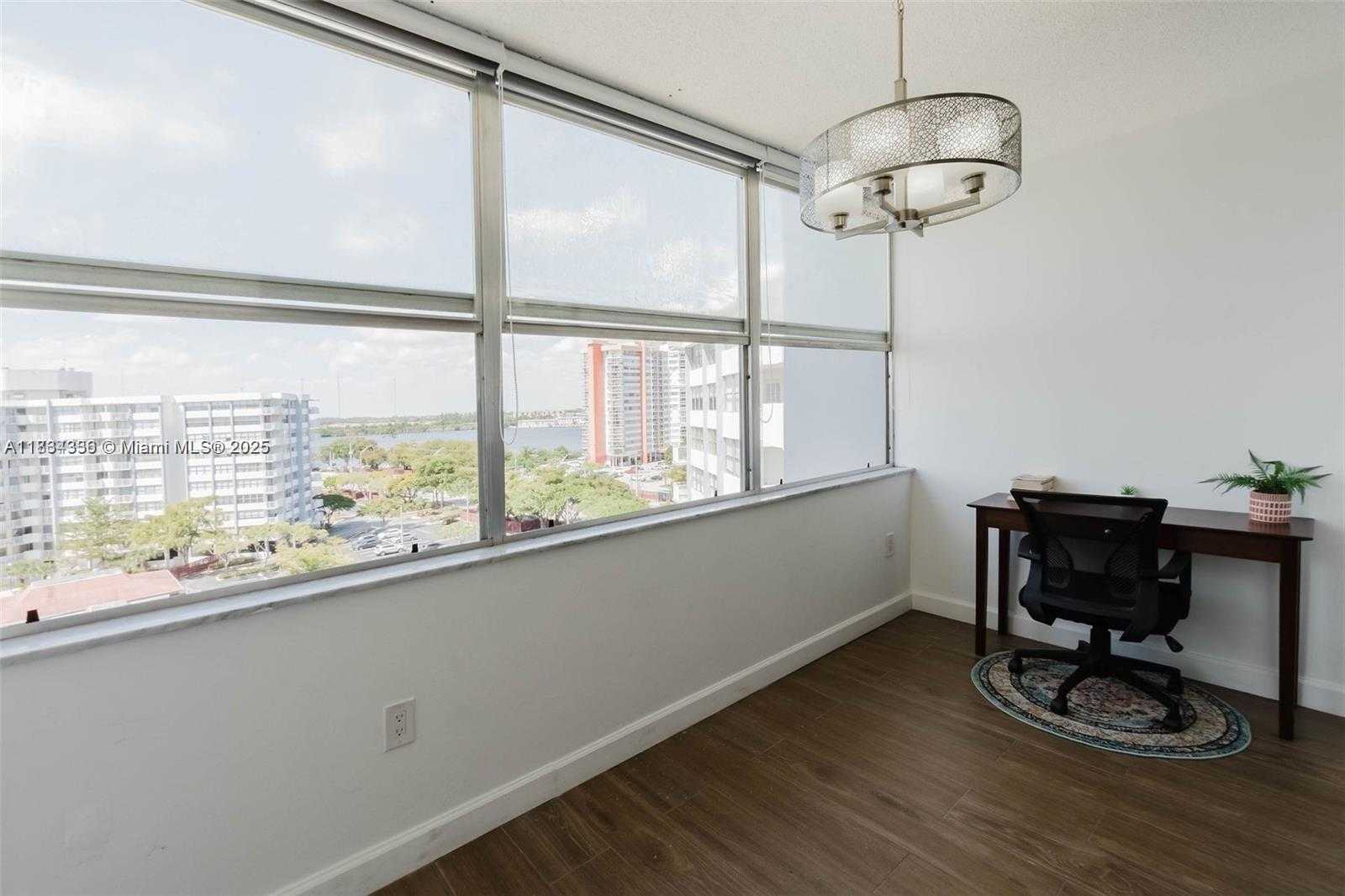 Small Image of 1300 NORTH EAST MIAMI GARDENS DR #917E, Miami Number 7