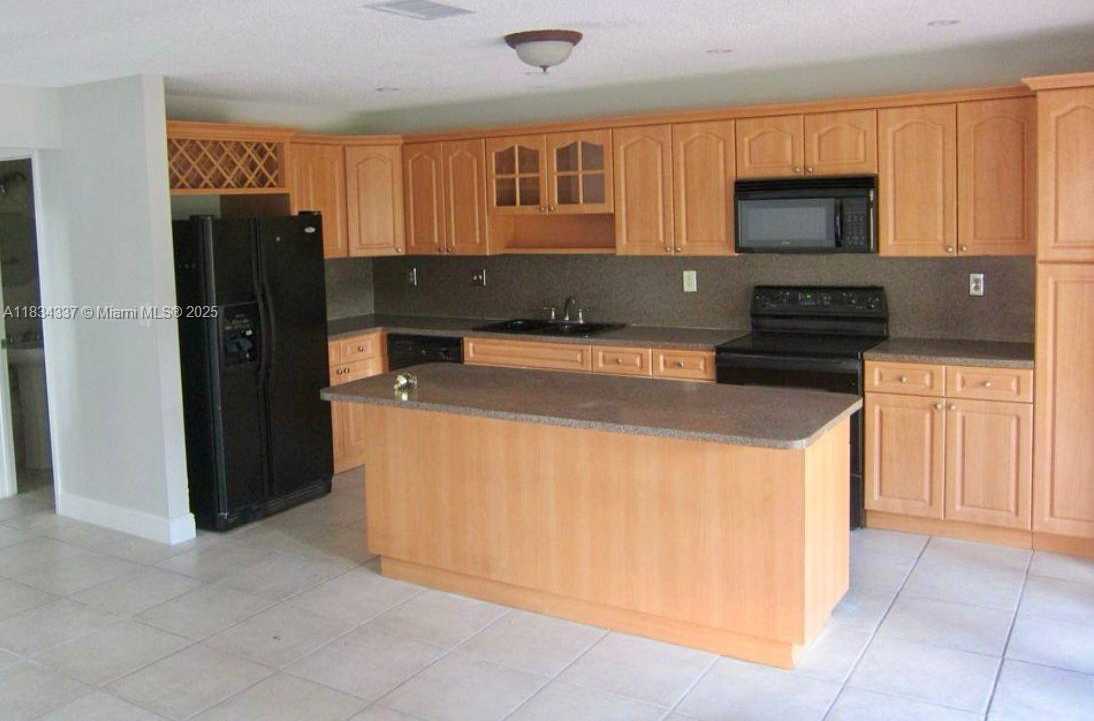 Small Image of Miami Number 7