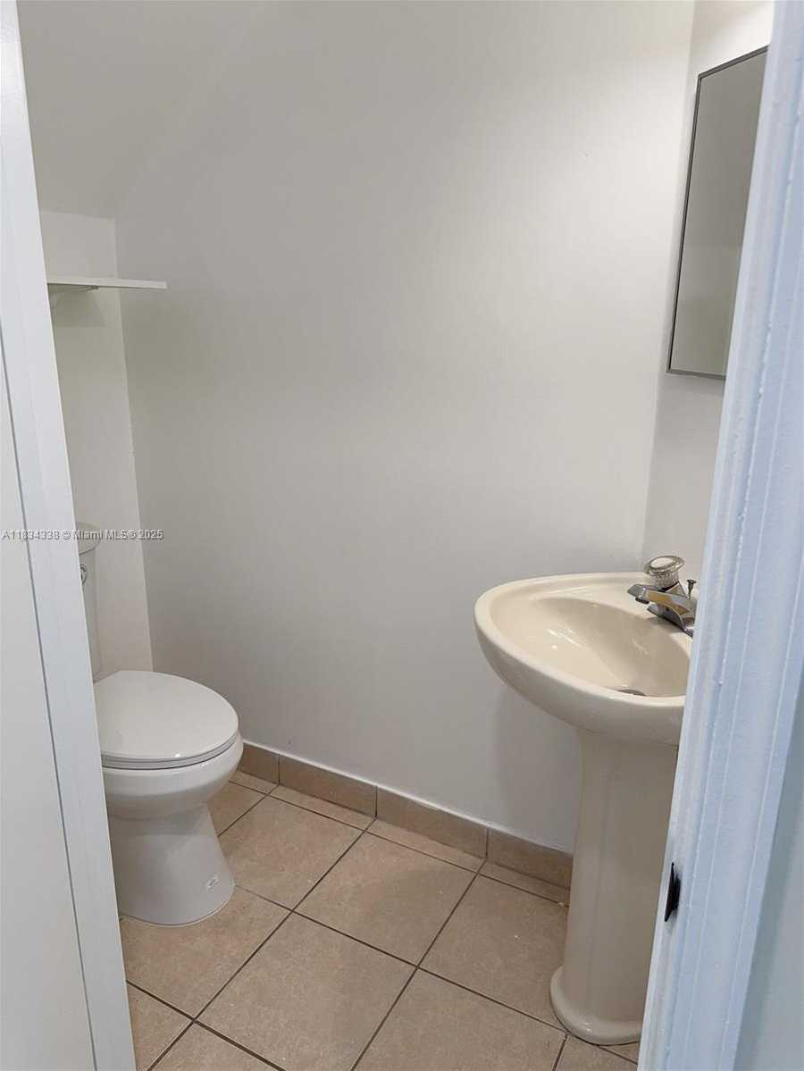 Small Image of 5490 NORTH WEST 92ND AVE, Sunrise Number 11