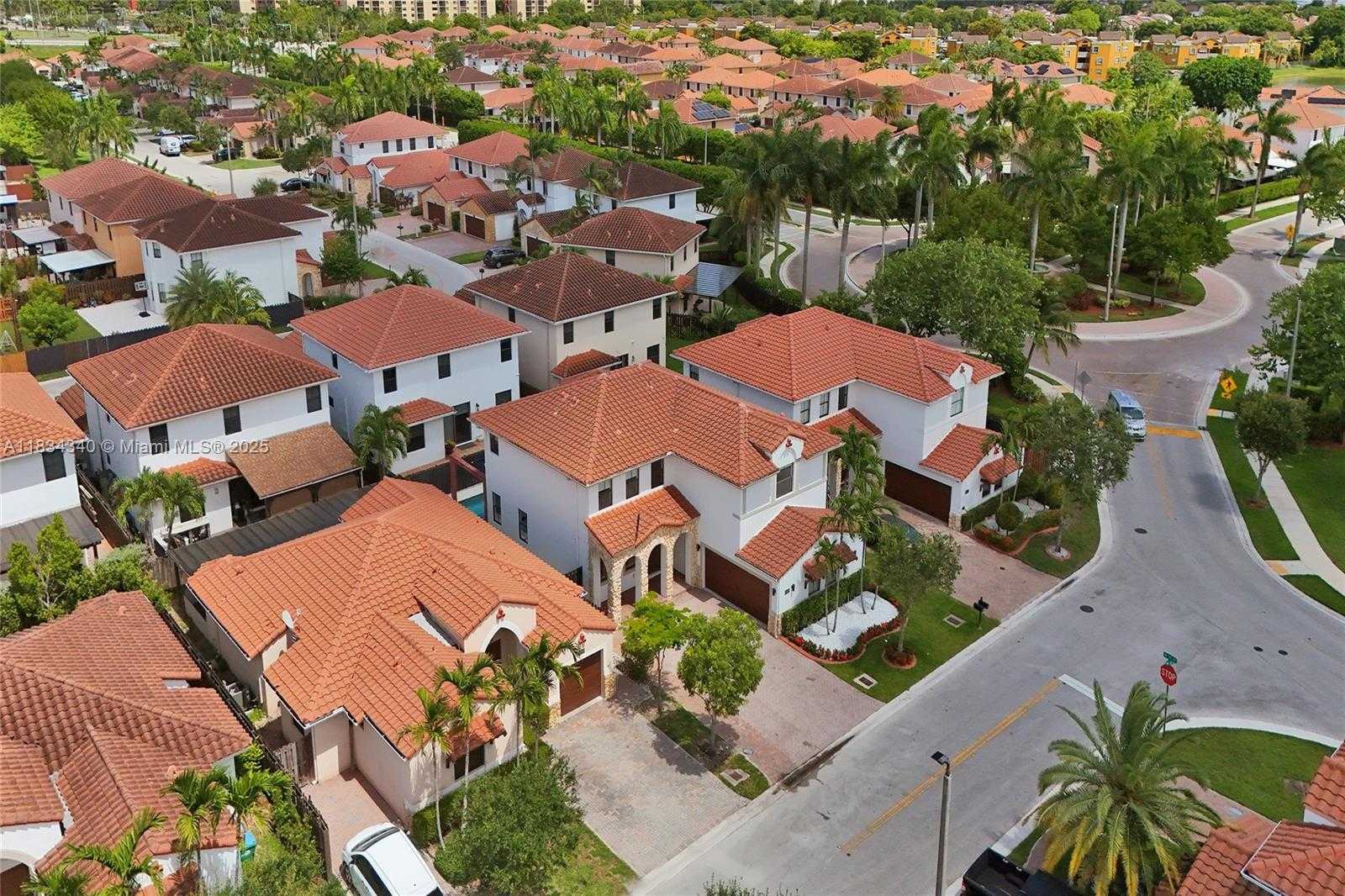 Small Image of 1007 NORTH WEST 99TH CT, Miami Number 2
