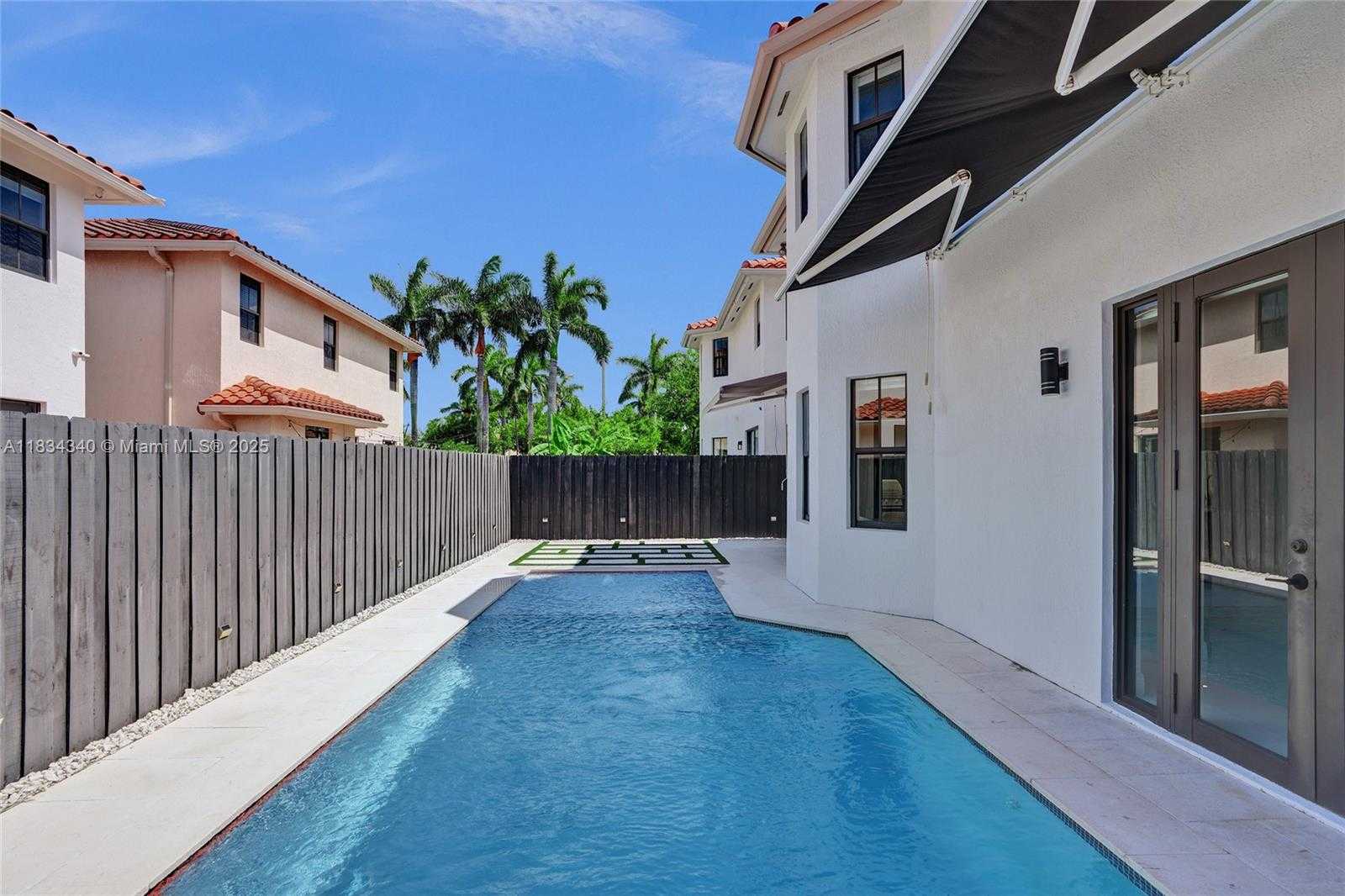 Small Image of 1007 NORTH WEST 99TH CT, Miami Number 34