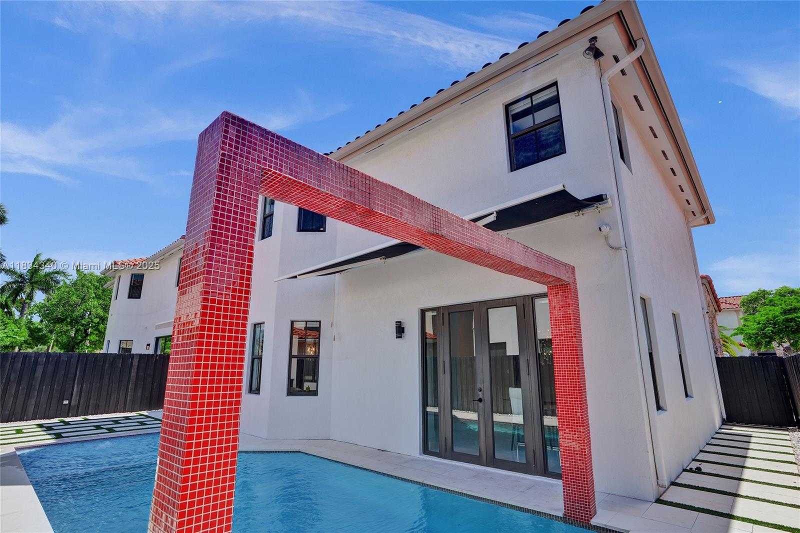 Small Image of 1007 NORTH WEST 99TH CT, Miami Number 35