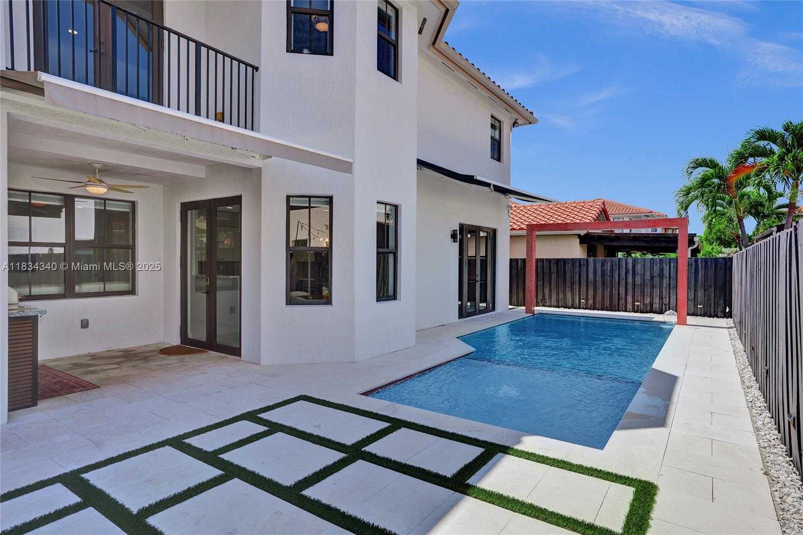 Small Image of 1007 NORTH WEST 99TH CT, Miami Number 36