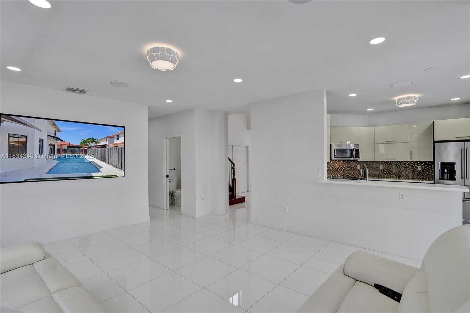 Small Image of 1007 NORTH WEST 99TH CT, Miami Number 43
