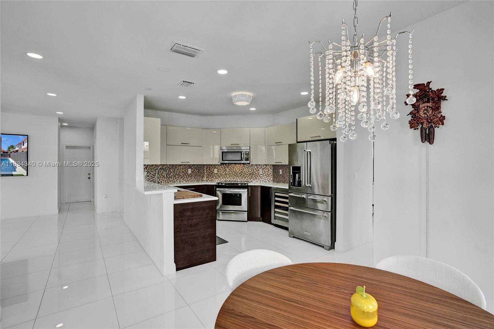 Small Image of 1007 NORTH WEST 99TH CT, Miami Number 47