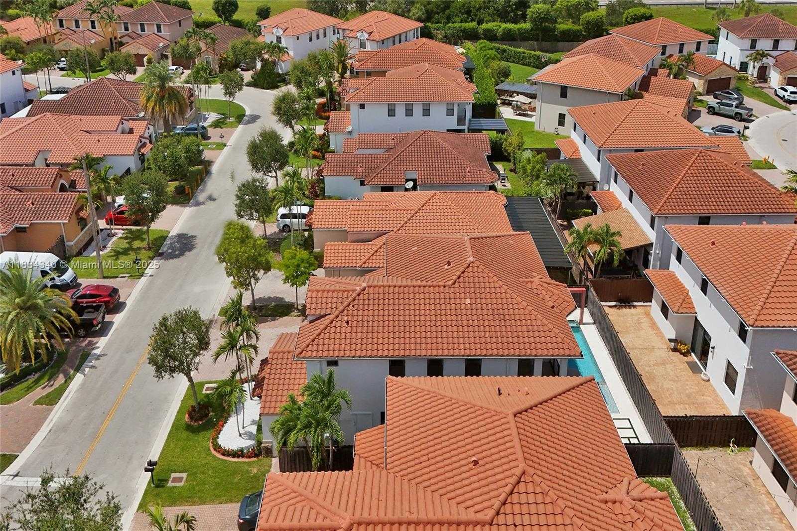 Small Image of 1007 NORTH WEST 99TH CT, Miami Number 5