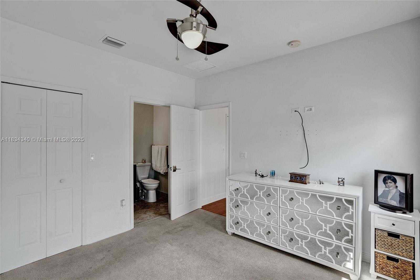 Small Image of 1007 NORTH WEST 99TH CT, Miami Number 56