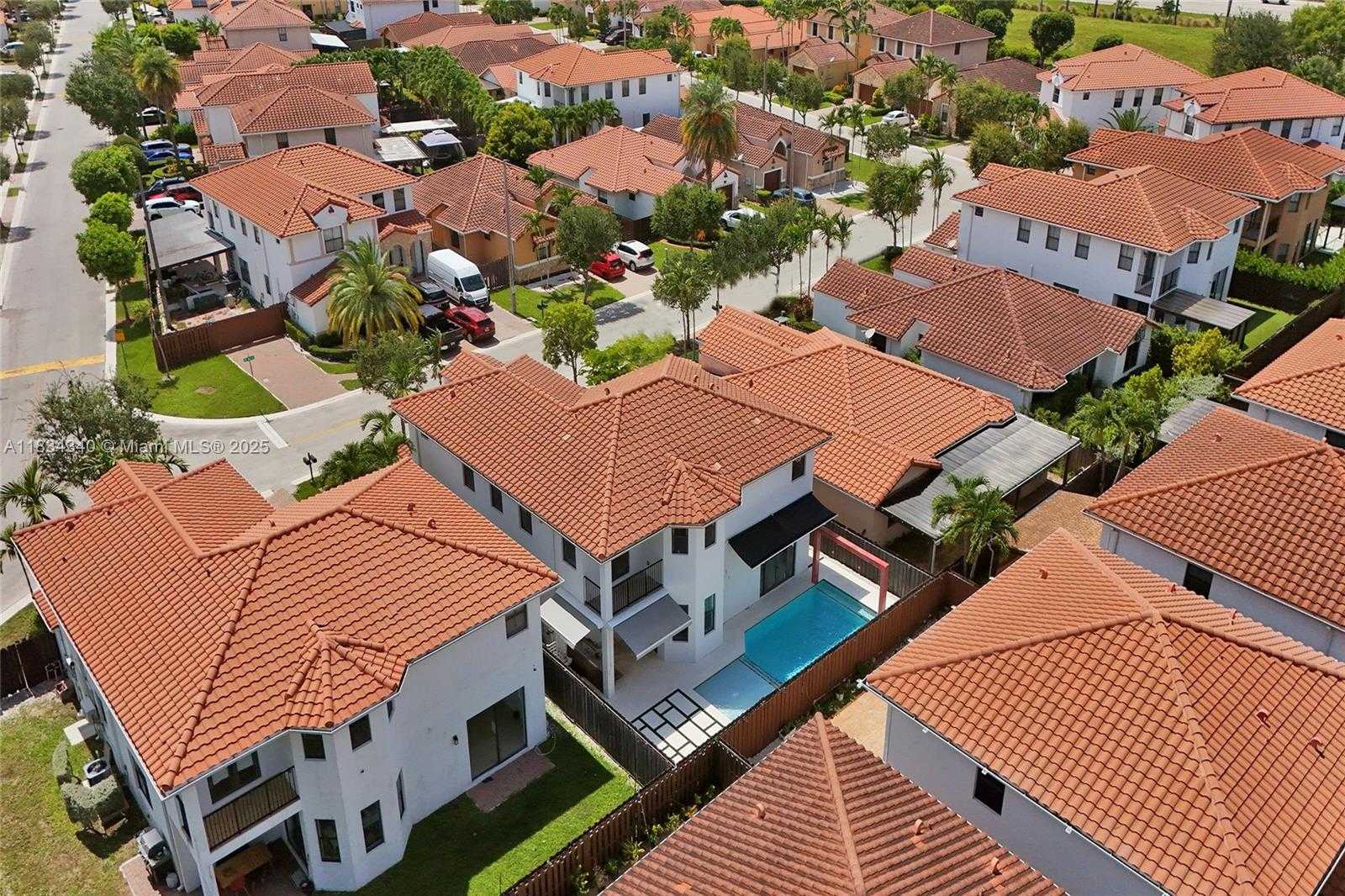 Small Image of 1007 NORTH WEST 99TH CT, Miami Number 6