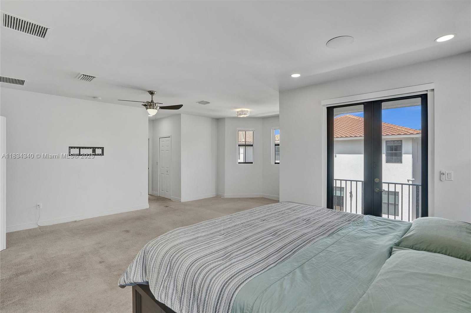 Small Image of 1007 NORTH WEST 99TH CT, Miami Number 61