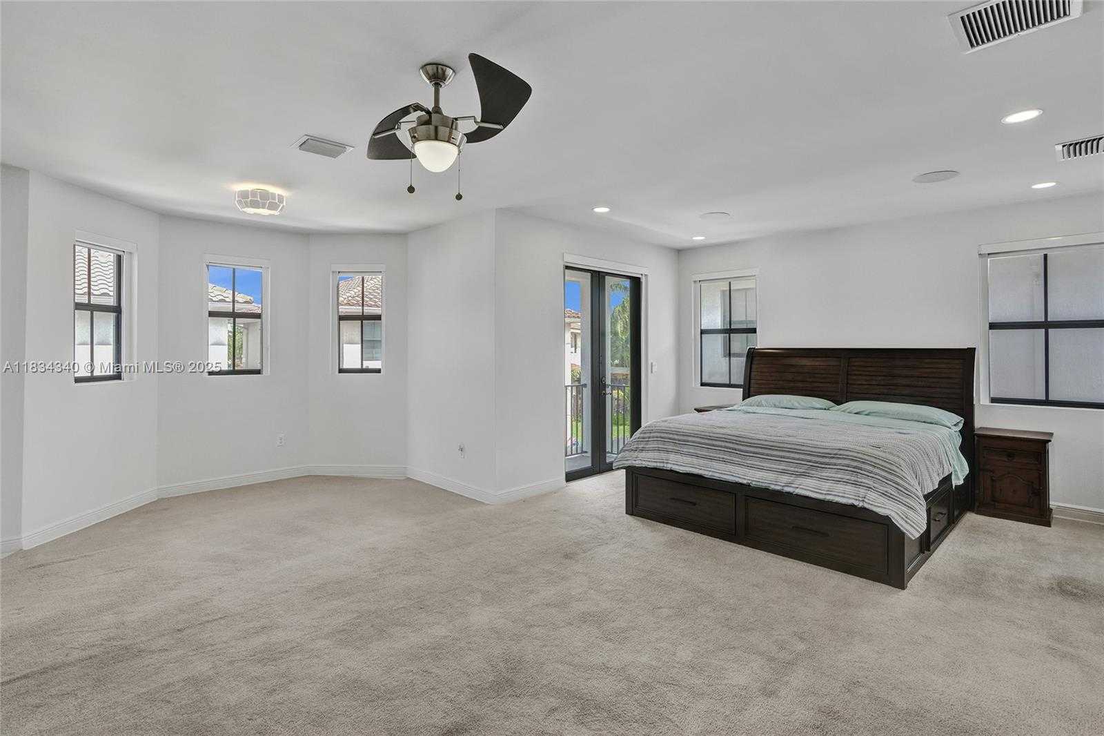 Small Image of 1007 NORTH WEST 99TH CT, Miami Number 62